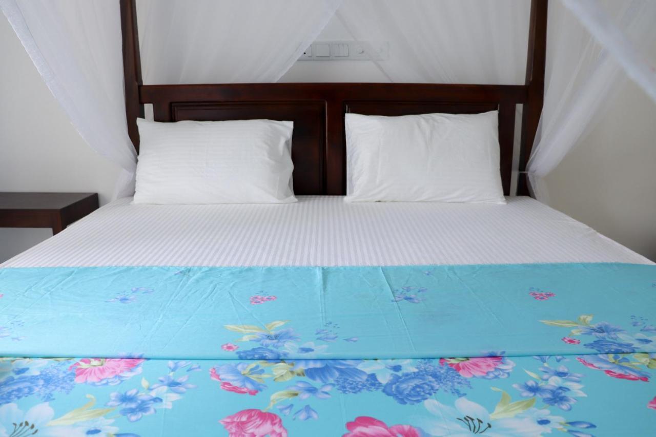 Sakura Calm Rest Bed and Breakfast Mirissa Eksteriør billede